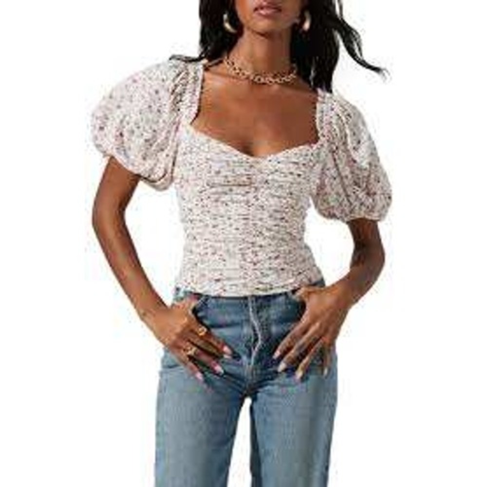 ASTR‎ the Label Ruched Short Sleeve Top S Cream Lavender Ditsy Floral Milkmaid